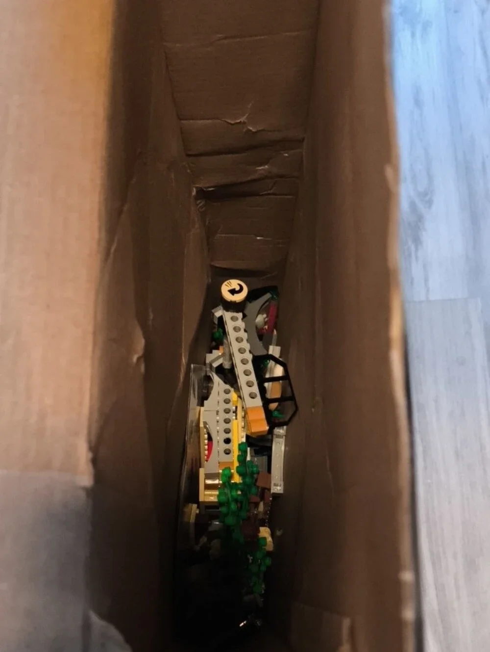LEGO Jurassic World Green, Brown and Gray Dinosaur Escape Playset